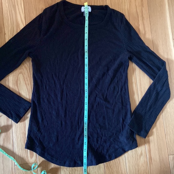 Old navy black cozy ribbed long sleeve t-shirt - Picture 4 of 6